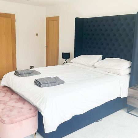 Luxe 5 Bed House In Guildford. Morden Amenities Villa Normandy Eksteriør bilde