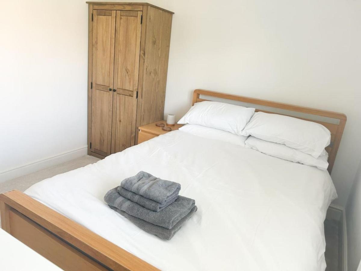 Luxe 5 Bed House In Guildford. Morden Amenities Villa Normandy Eksteriør bilde