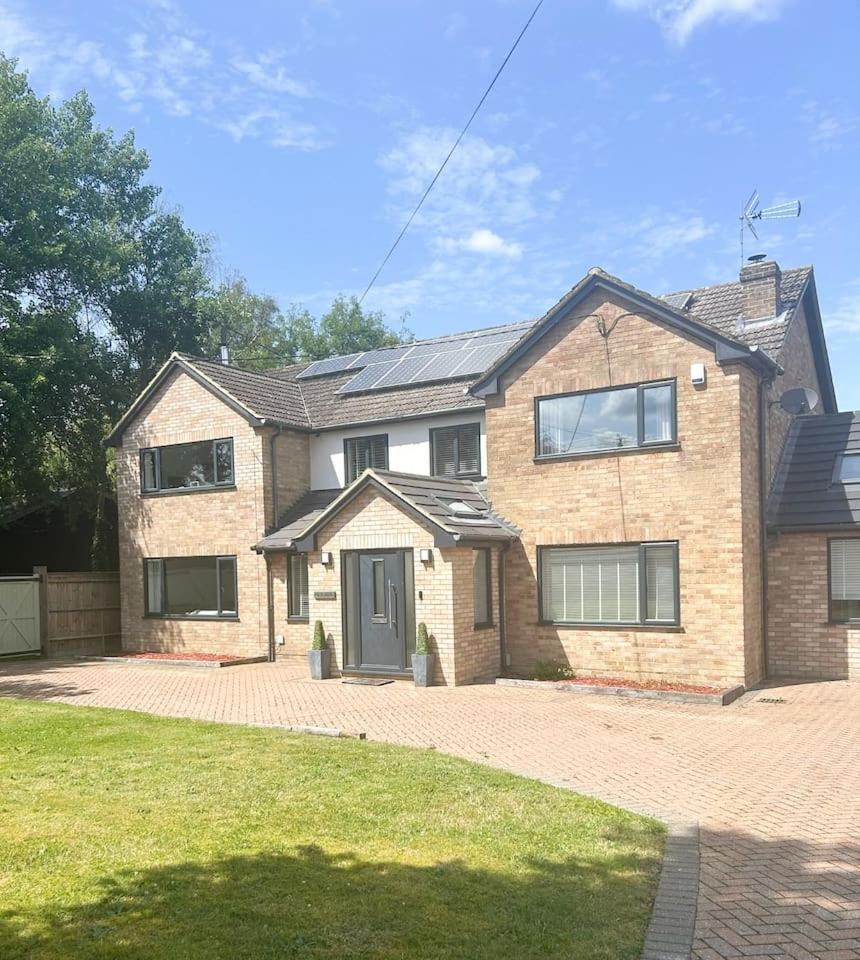 Luxe 5 Bed House In Guildford. Morden Amenities Villa Normandy Eksteriør bilde