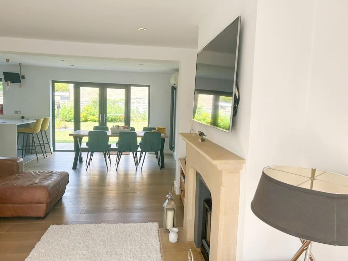 Luxe 5 Bed House In Guildford. Morden Amenities Villa Normandy Eksteriør bilde