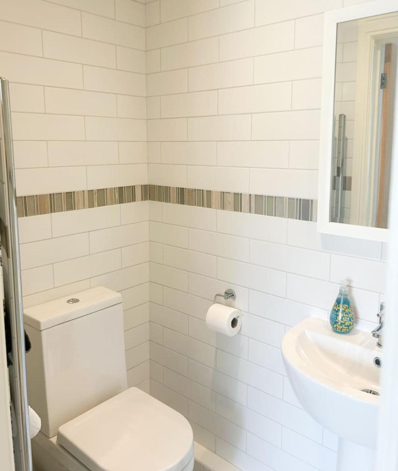 Luxe 5 Bed House In Guildford. Morden Amenities Villa Normandy Eksteriør bilde