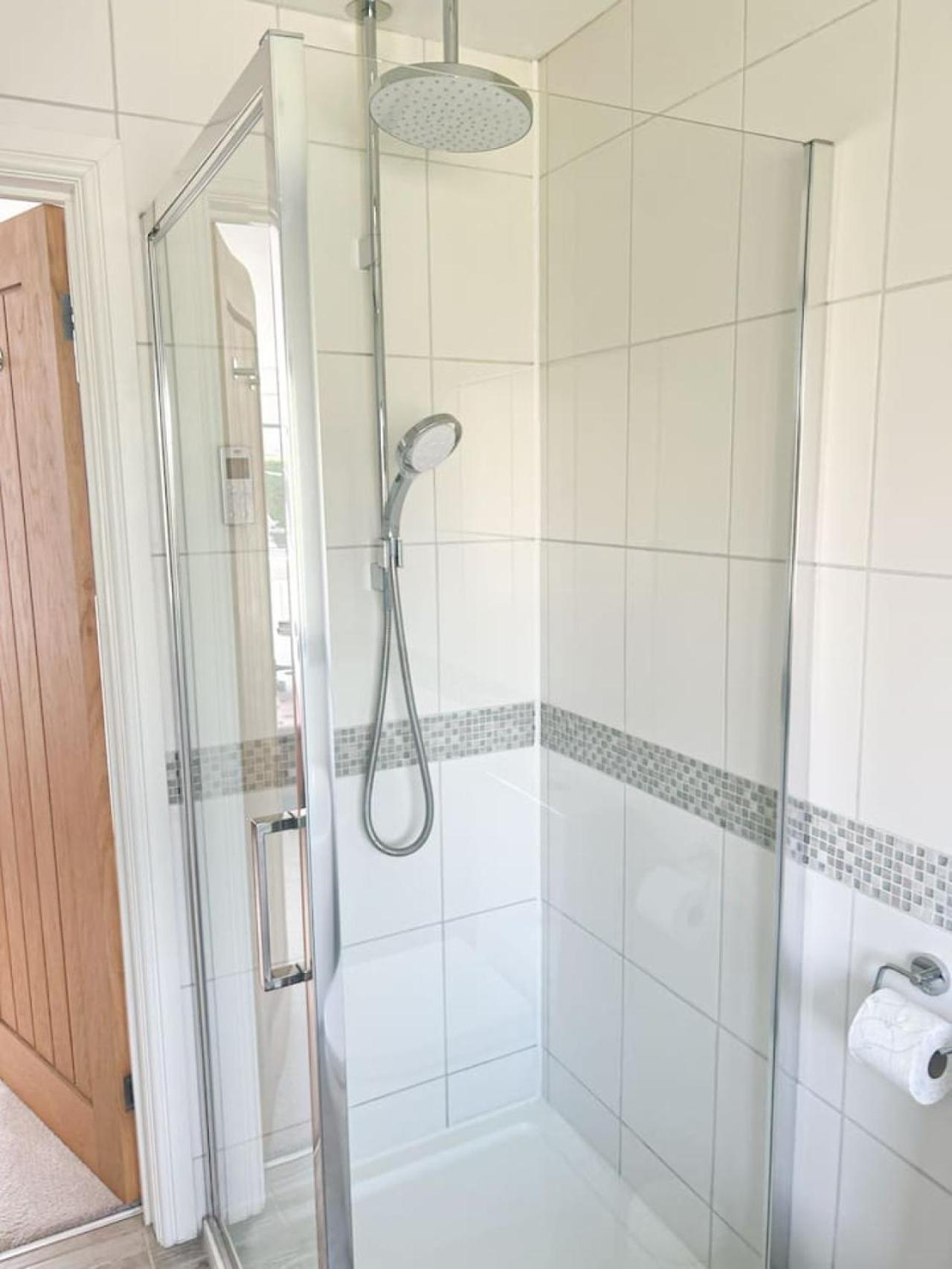 Luxe 5 Bed House In Guildford. Morden Amenities Villa Normandy Eksteriør bilde